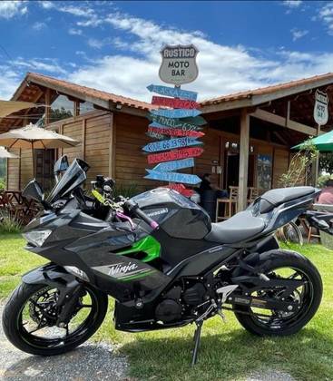 KAWASAKI NINJA 400 